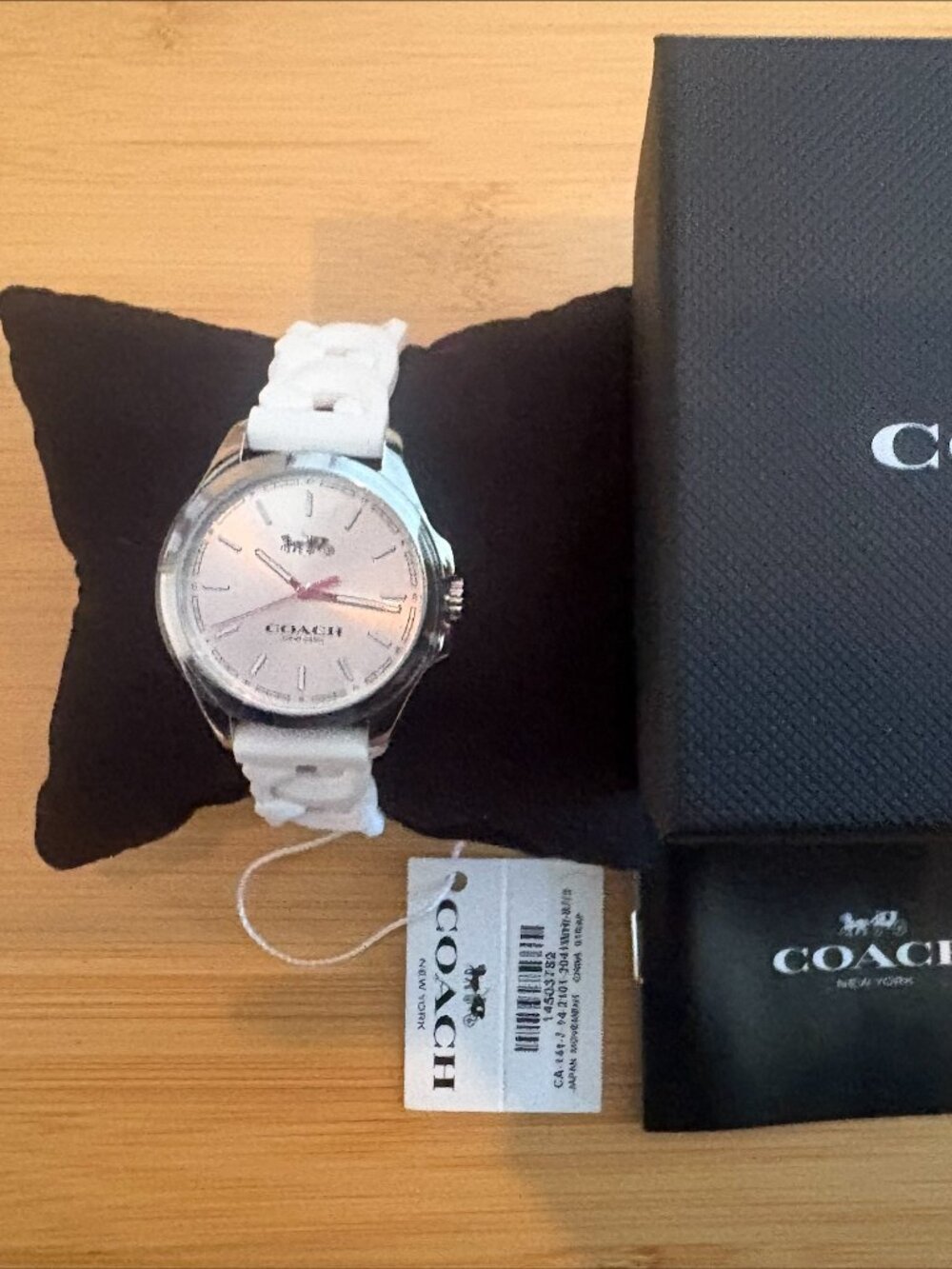 Coach Libby White Silver Tone Women's Watch Rubber Strap NWT In Gift Box